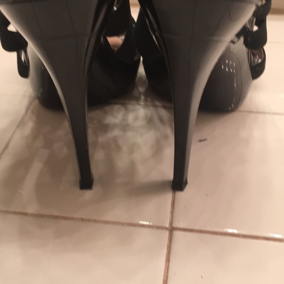 Black heels - Picture 6 of 7